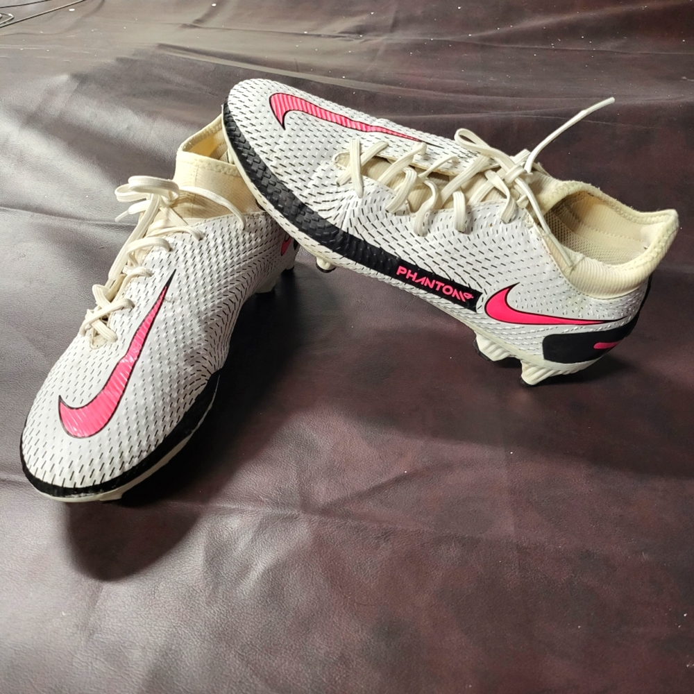 NIKE PHAMTOM 8.5 M